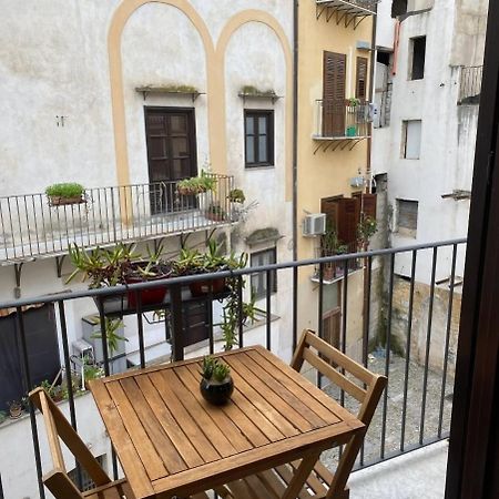 La Barbera'S Apatments Old Town Pa Leilighet Palermo Eksteriør bilde